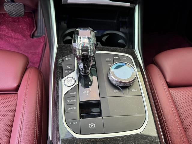 BMW 3 Series 2022 325Li M Sports suit exterior photo 7