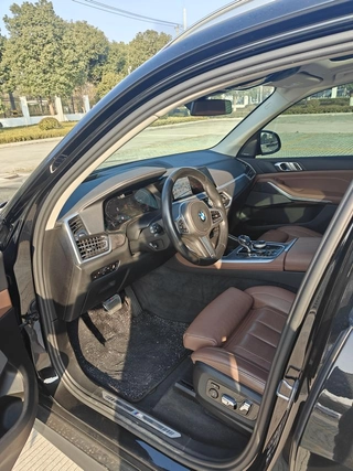 BMW X5 2022 xDrive40i Tipo de lujo M Conjunto deportivo interior foto 9