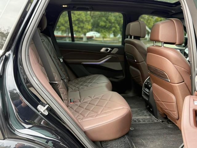 BMW X5 2022 Restyling xDrive 40Li Premium Class M Sports suit interior photo 10