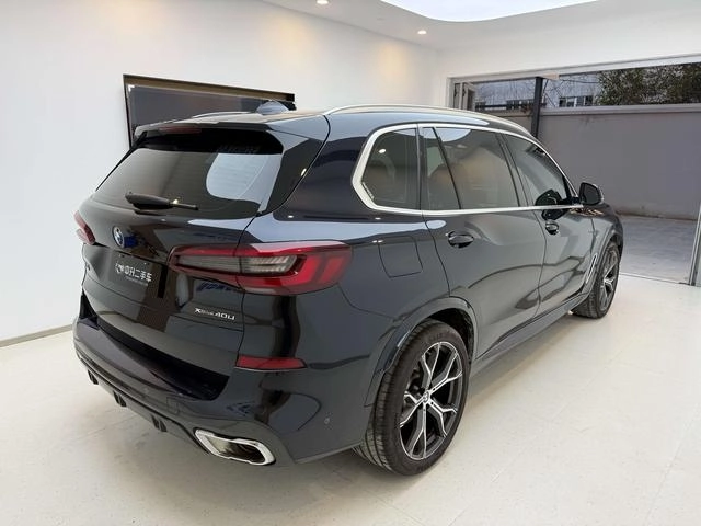 BMW X5 2022 xDrive 40Li M Ensemble de sport extérieur photo 4