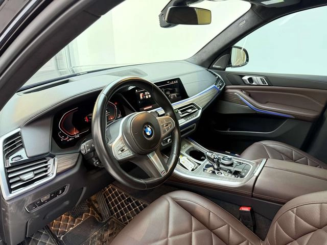 BMW X5 2022 xDrive 40Li M Ensemble de sport intérieur photo 11