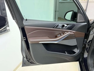 BMW X5 2022 xDrive 40Li M Ensemble de sport intérieur photo 18