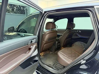 BMW X5 2022 xDrive 40Li M Ensemble de sport intérieur photo 19
