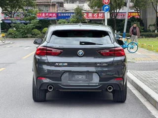 BMW X2 2022 sDrive25i M Off-road suit interior photo 9