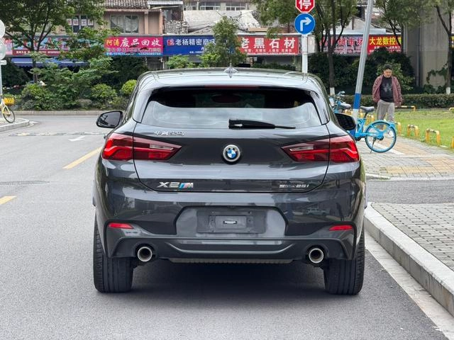 BMW X2 2022 sDrive25i M Off-road suit interior photo 9