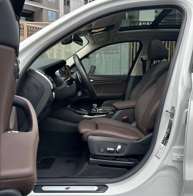 BMW X3 2023 xDrive30i Leader M Ensemble de nuit Yao intérieur photo 12