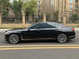 BMW 7 Series 2021 730Li Ensemble de luxe extérieur photo 7