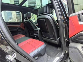 Porsche Cayenne 2024 Cayenne 3.0T interior photo 7