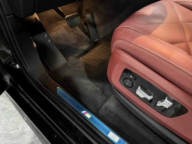 BMW X5 2022 Reforma xDrive 40Li M Conjunto deportivo interior foto 18
