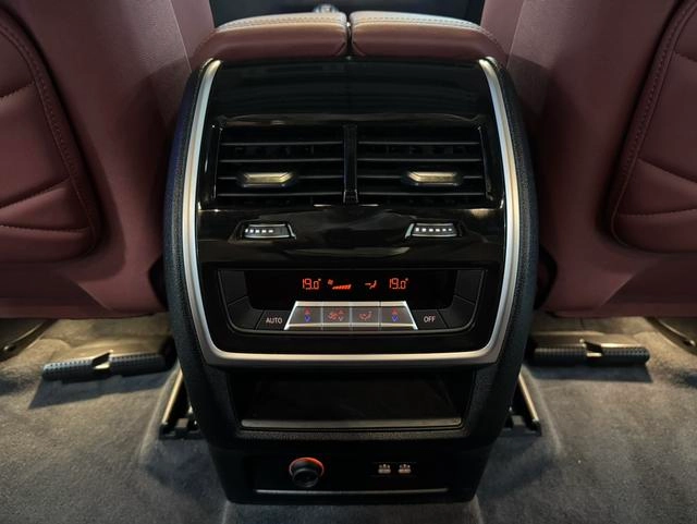 BMW X5 2022 Reforma xDrive 40Li M Conjunto deportivo interior foto 19