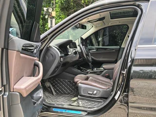 BMW X3 2021 Restyling xDrive28i M Sports suit interior photo 9