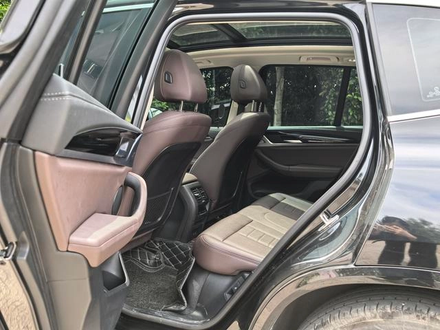 BMW X3 2021 Restyling xDrive28i M Sports suit interior photo 10