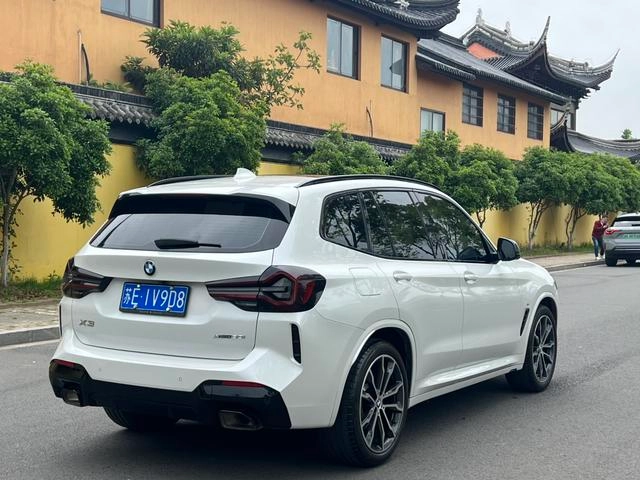 BMW X3 2022 xDrive30i Leading Type M Obsidian Night Suit exterior photo 4