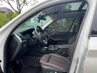 BMW X3 2022 xDrive30i Leading Type M Obsidian Night Suit interior photo 7