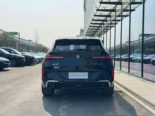 BMW X3 2025 xDrive30L Tipo de lujo M Conjunto deportivo exterior foto 5