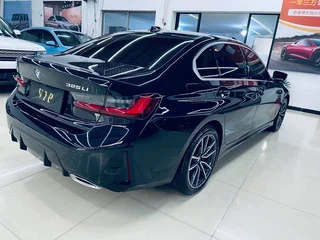 BMW 3 Series 2025 325Li M Ensemble de sport intérieur photo 8