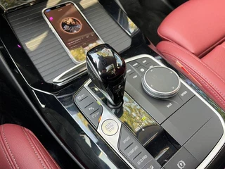 BMW X3 2022 xDrive25i M Sports suit interior photo 12