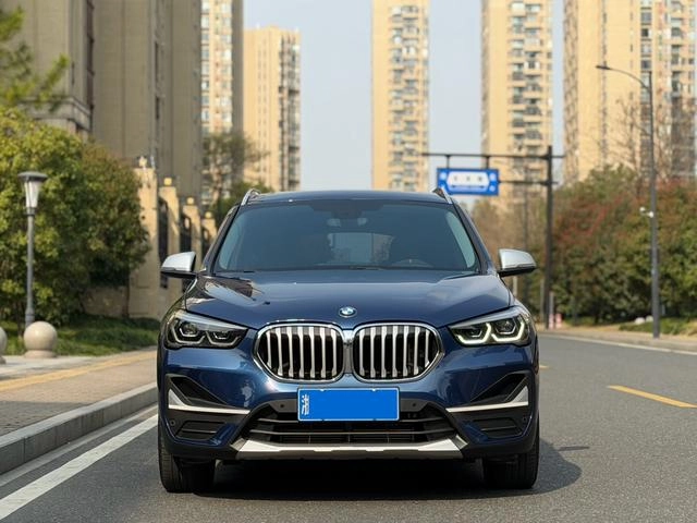 BMW X1 2021 Модификация xDrive25Li Премиум-класса экстерьер фото 2