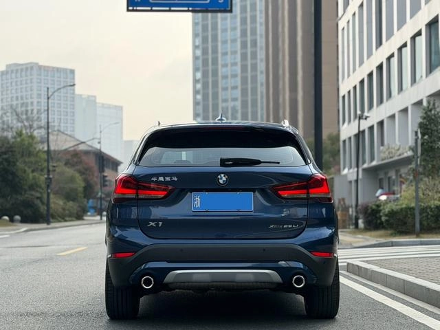 BMW X1 2021 Модификация xDrive25Li Премиум-класса экстерьер фото 4