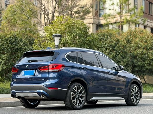 BMW X1 2021 Модификация xDrive25Li Премиум-класса экстерьер фото 6