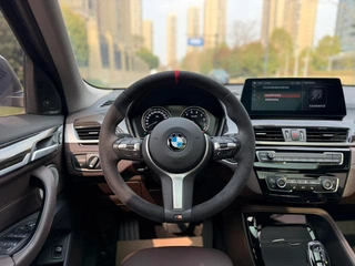 BMW X1 2021 Модификация xDrive25Li Премиум-класса интерьер фото 14