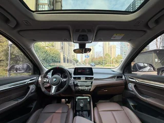 BMW X1 2021 Модификация xDrive25Li Премиум-класса интерьер фото 17
