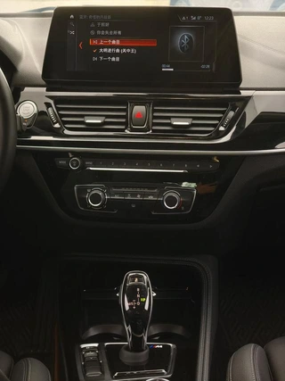 BMW 1 Series 2021 Модификация 125i M Спортивные ночные издания интерьер фото 9