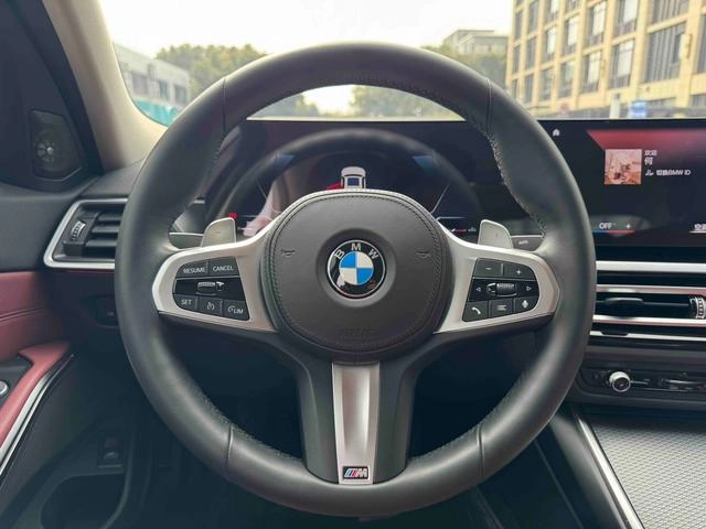 BMW 3 Series 2023 325Li M Traje nocturno deportivo Yao interior foto 12