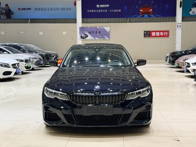 BMW 3 Series 2022 325Li M Sports Night Suit exterior photo 2