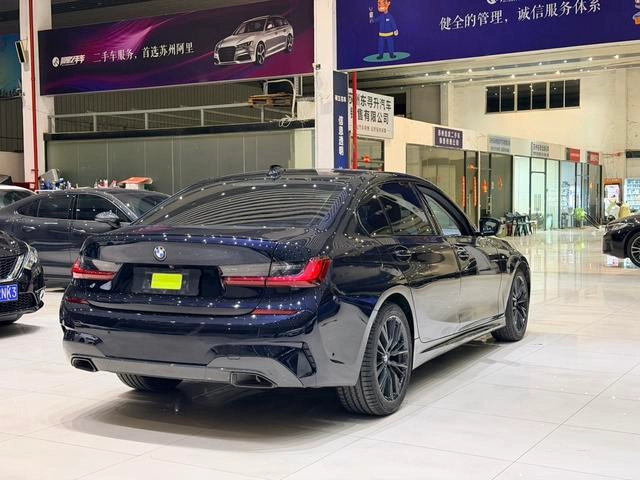 BMW 3 Series 2022 325Li M Sports Night Suit exterior photo 6
