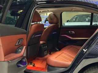 BMW 3 Series 2022 325Li M Sports Night Suit interior photo 13