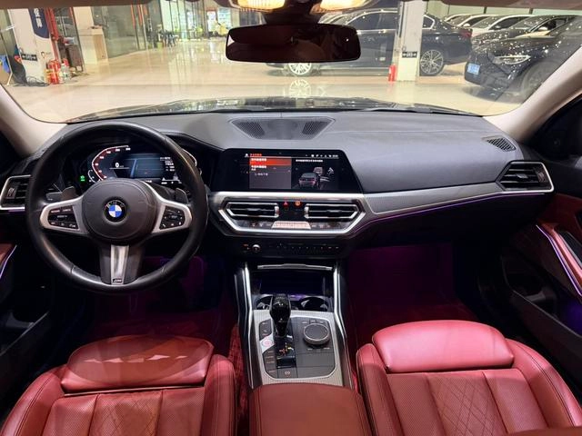 BMW 3 Series 2022 325Li M Sports Night Suit interior photo 15