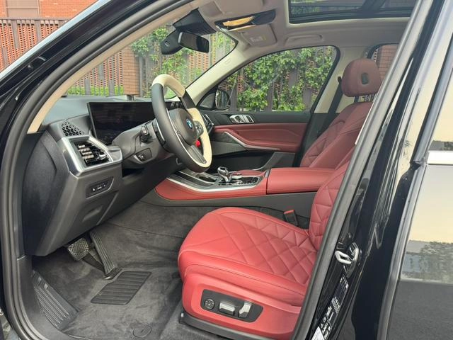 BMW X5 2023 xDrive30Li Premium Class M Sports Night Suit exterior photo 5