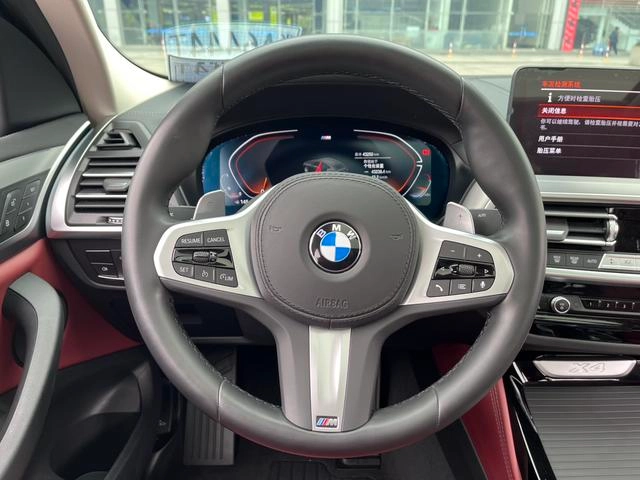 BMW X4 2022 xDrive 25i M Sports suit interior photo 14