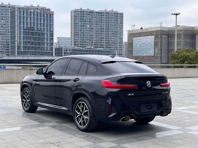 BMW X4 2022 xDrive 25i M Sports suit interior photo 16