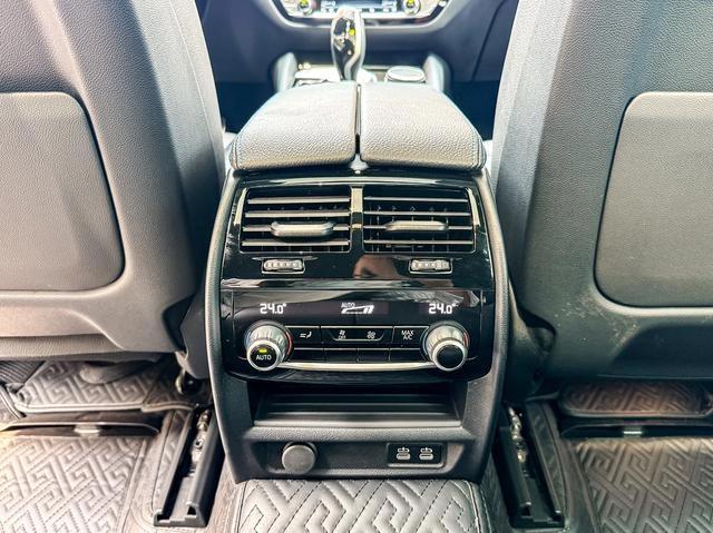 BMW 6 Series GT 2022 630i M Conjunto deportivo interior foto 18