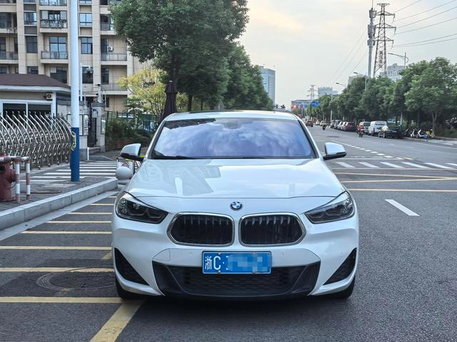 BMW X2 2022 sDrive25i M Off-road suit exterior photo 2