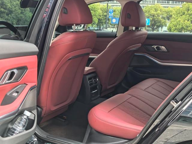 BMW 3 Series 2023 325Li M Ensemble de sport intérieur photo 6