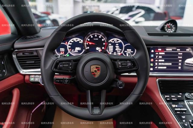 Porsche Panamera 2023 Panamera 4 Исполнительная расширенная версия 2.9T интерьер фото 18