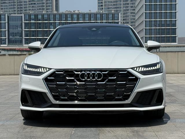 Audi A7 2024 45 TFSI Type de sélection extérieur photo 2