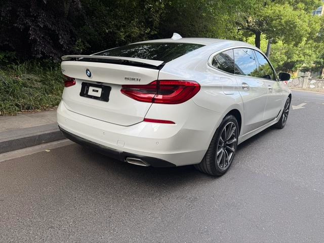 BMW 6 Series GT 2022 630i Роскошный дизайнерский набор интерьер фото 11