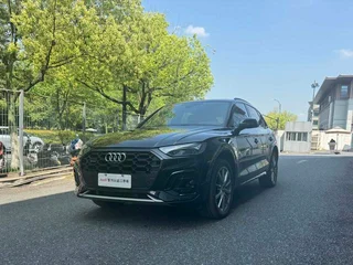 Audi Q5L 2024 45TFSI Deluxe Dynamic