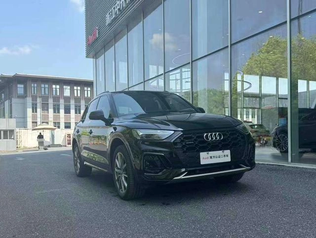 Audi Q5L 2024 45TFSI Deluxe Dynamic exterior photo 3