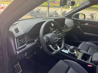 Audi Q5L 2024 45TFSI Deluxe Dynamic interior photo 12