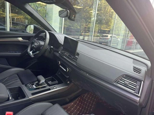 Audi Q5L 2024 45TFSI Deluxe Dynamic interior photo 17