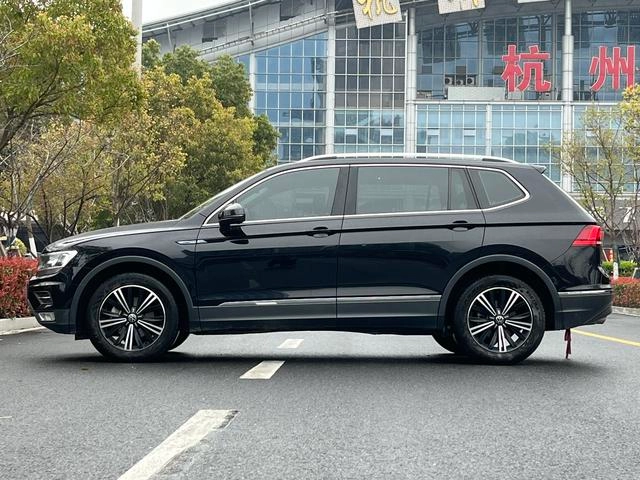 Volkswagen Tiguan L 2021 330TSI Version intelligente automatique à deux roues motrices extérieur photo 5