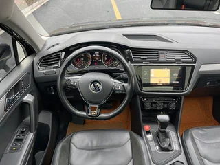 Volkswagen Tiguan L 2021 330TSI Version intelligente automatique à deux roues motrices extérieur photo 7