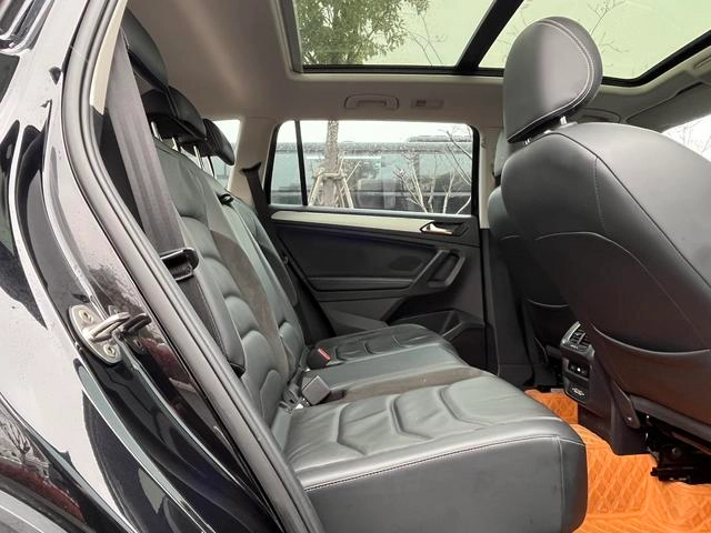 Volkswagen Tiguan L 2021 330TSI Version intelligente automatique à deux roues motrices intérieur photo 15