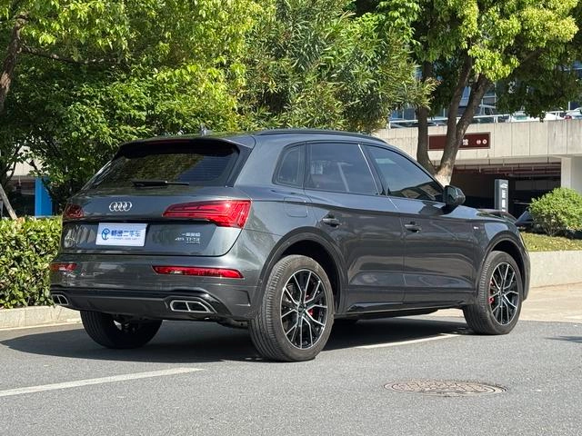 Audi Q5L 2024 45TFSI Deluxe dinámico exterior foto 4