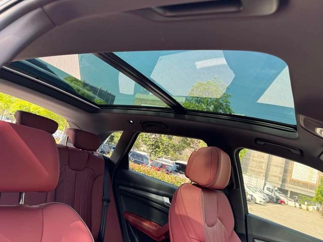 Audi Q5L 2024 45TFSI Deluxe dinámico interior foto 16